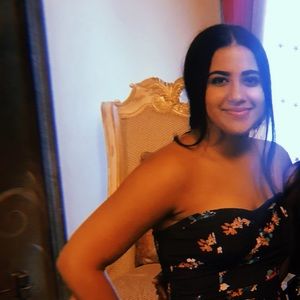 Meet your Posher, Aniqa